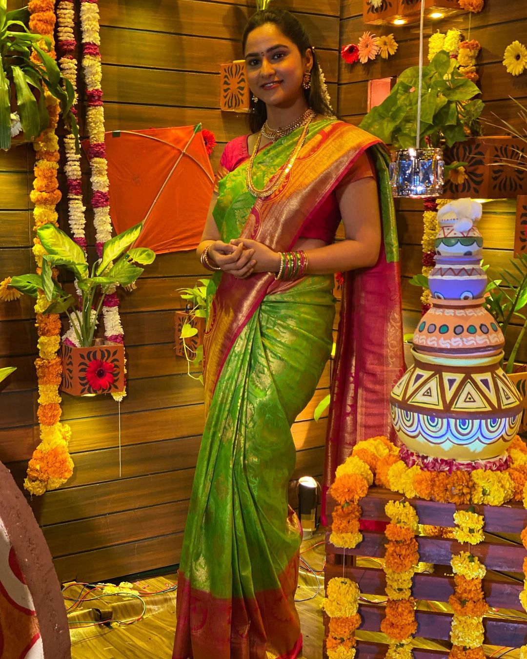 Telugu Tv Anchor Kasi Annapurna Stills in Green Saree